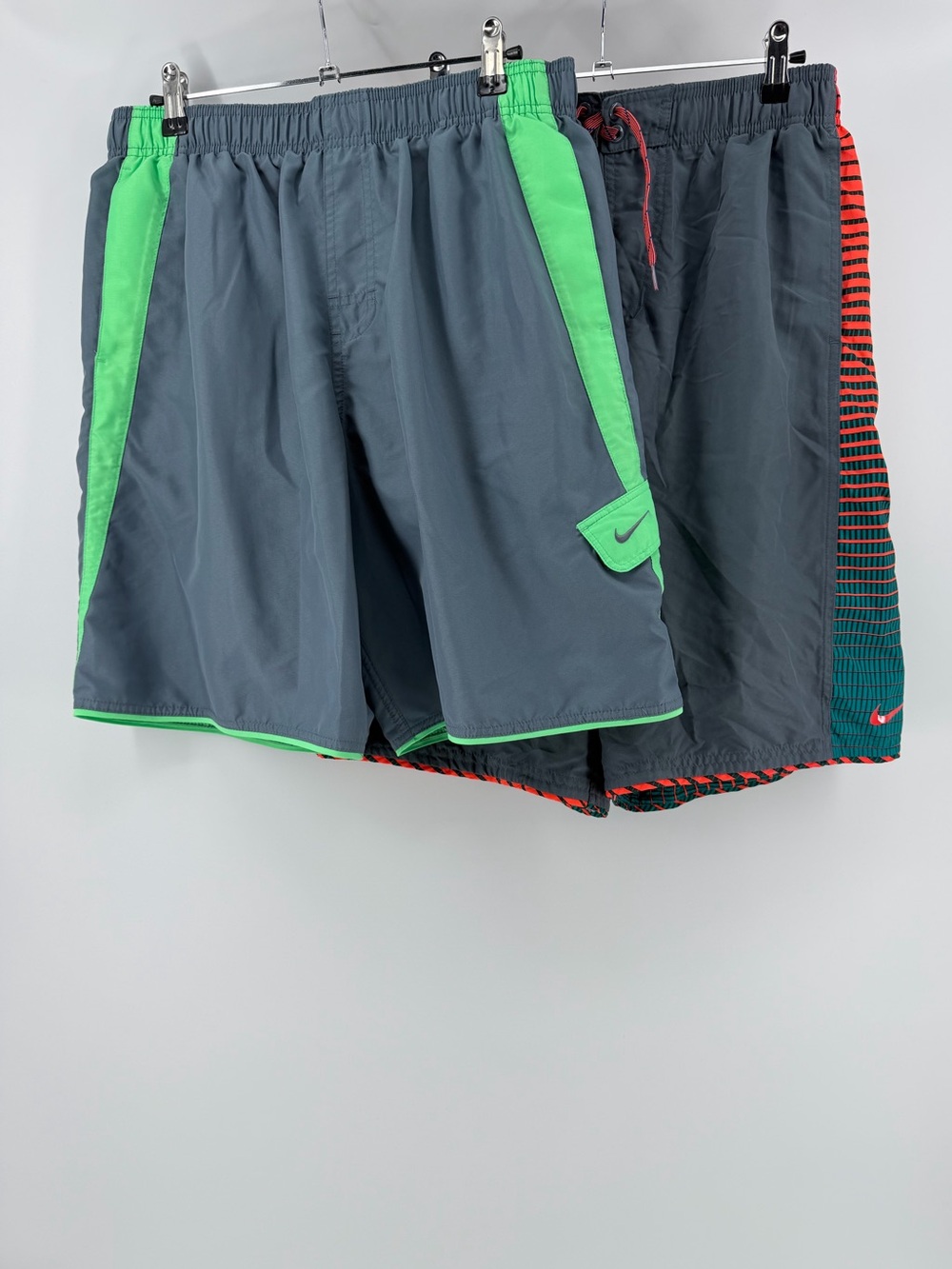 Nike Lot of 2 Men's Swim Trunks/Shorts in Gray, Green, Orange, Size Large